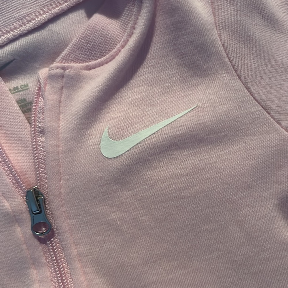 Baby girls nikes onsie - Picture 2 of 4